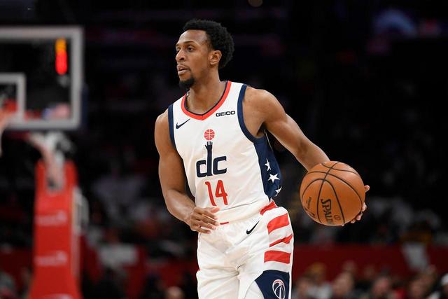 徐杰21分广东不敌浙江 陈盈骏38分首钢负山东