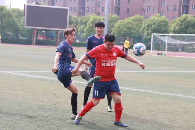 蟒蛇河畔风光好 2026江苏盐城大纵湖生态铁人三项赛举行